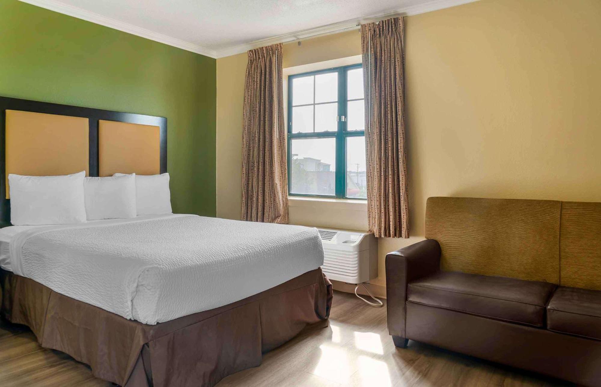 เอ็กซ์เทนด์ สเตย์ อเมริกา ดีทรอยต์ เมดิสัน ไฮต์ Hotel เมดิสัน ไฮท์ส ภายนอก รูปภาพ