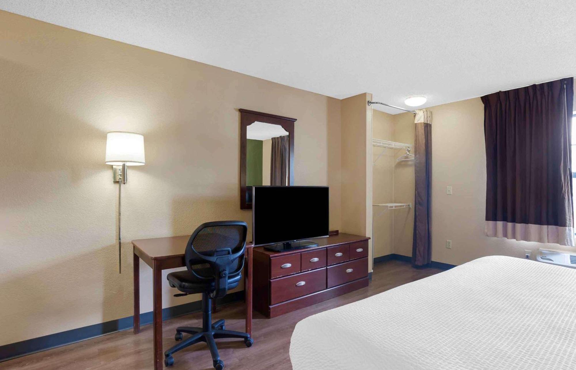 เอ็กซ์เทนด์ สเตย์ อเมริกา ดีทรอยต์ เมดิสัน ไฮต์ Hotel เมดิสัน ไฮท์ส ภายนอก รูปภาพ