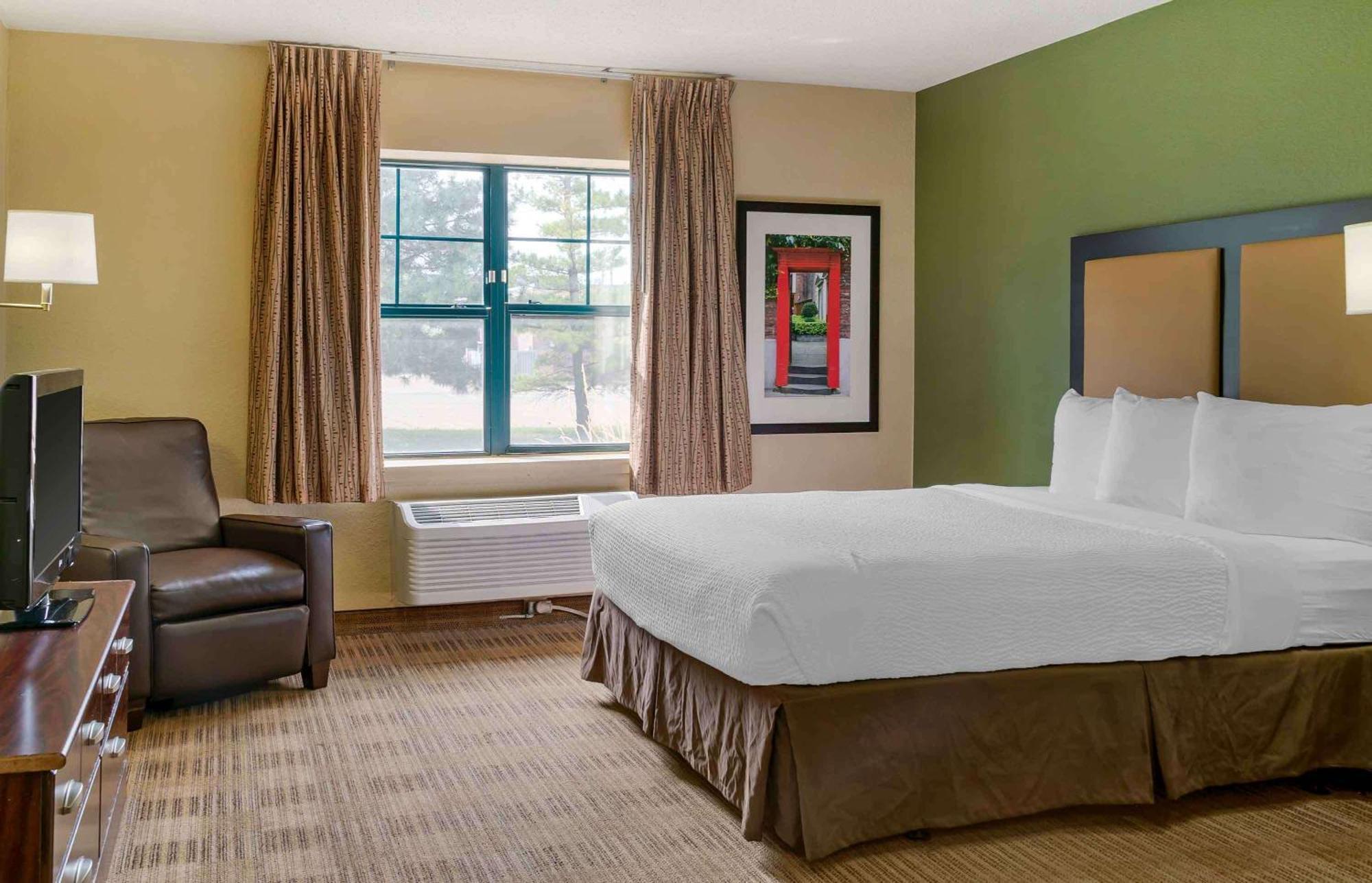 เอ็กซ์เทนด์ สเตย์ อเมริกา ดีทรอยต์ เมดิสัน ไฮต์ Hotel เมดิสัน ไฮท์ส ภายนอก รูปภาพ