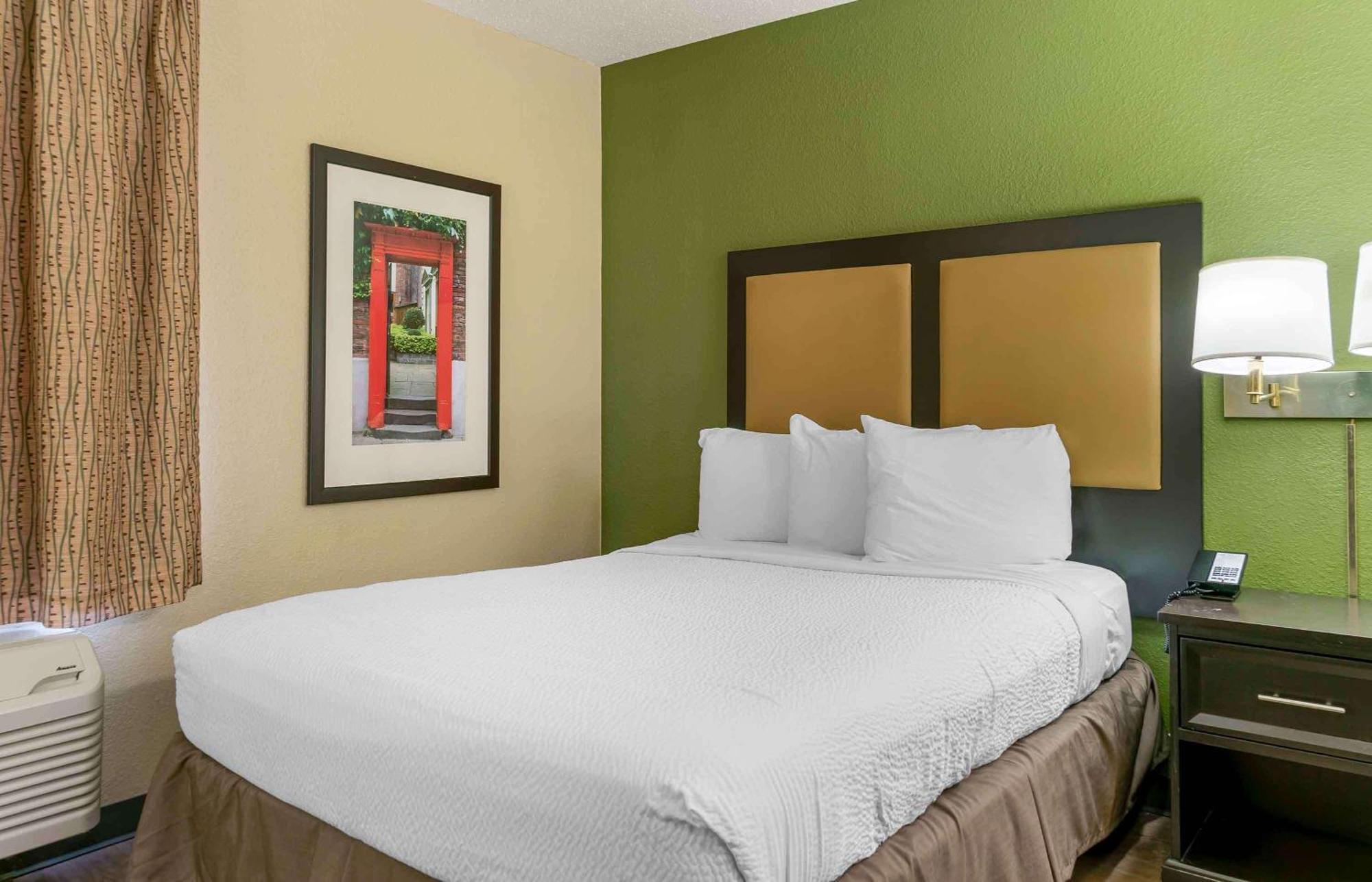 เอ็กซ์เทนด์ สเตย์ อเมริกา ดีทรอยต์ เมดิสัน ไฮต์ Hotel เมดิสัน ไฮท์ส ภายนอก รูปภาพ